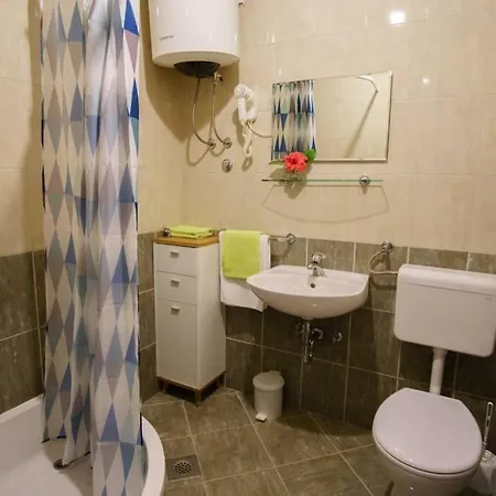 Apartment Lovely 1 Bedroom For 3 With Free Parking