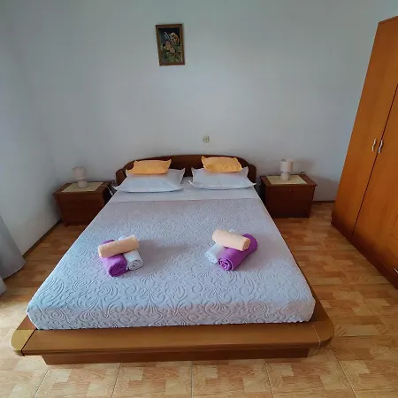 Apartment Lovely 1 Bedroom For 3 With Free Parking Makarska